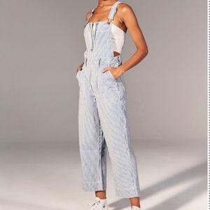 Abercrombie striped overalls, XL